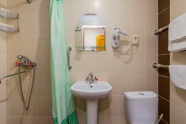 Стандарт одноместный однокомнатный 2 категории в санатории Тельмана в городе Железноводске - фотография