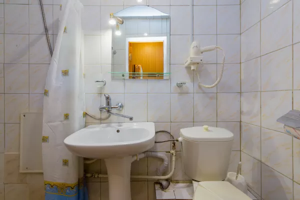 Стандарт одноместный однокомнатный 3 категории в санатории Тельмана в городе Железноводске - фотография