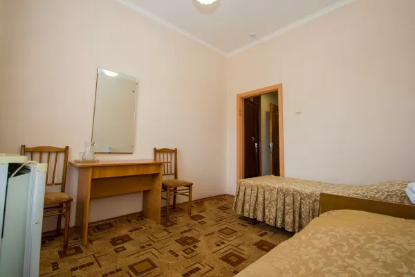 Стандарт двухместный однокомнатный 3 категории в санатории Тельмана в городе Железноводске - фотография