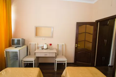 Стандарт двухместный однокомнатный 1 категории в санатории Тельмана в городе Железноводске - фотография