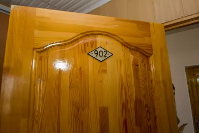 Стандарт двухместный двухкомнатный 1 категории в санатории Тельмана в городе Железноводске - фотография