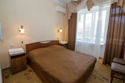 Стандарт двухместный двухкомнатный 1 категории в санатории Тельмана в городе Железноводске - фотография