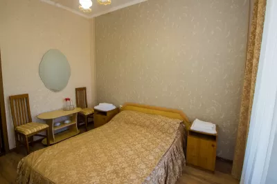 Стандарт одноместный однокомнатный 2 категории в санатории Тельмана в городе Железноводске - фотография