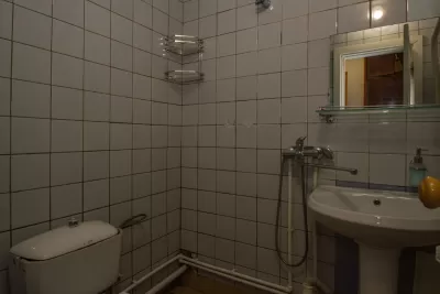 Стандарт двухместный однокомнатный 3 категории в санатории Тельмана в городе Железноводске - фотография